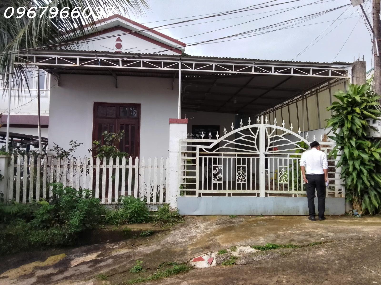  Bán nhà riêng tại hẻm 74 Trần Phú, 2 tỷ, 215.9m2, 1PN, 1WC 