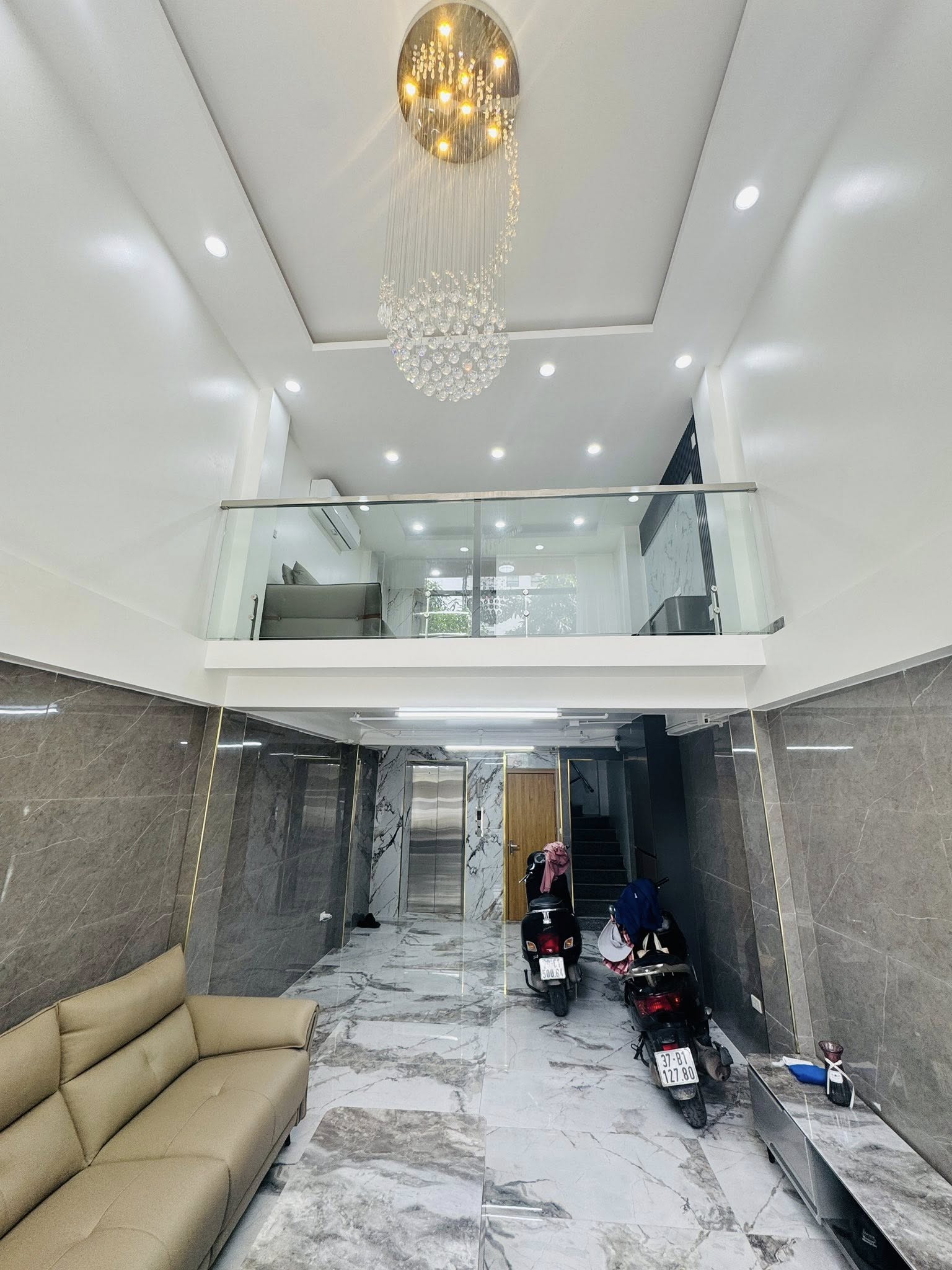  View Triệu Đô, Container Đỗ Cữa, Hàng Xóm Vinhomes Riverside 45m2 7T - Nhỉnh 16 Tỷ 