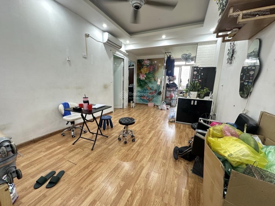  Hiếm! Căn 2 ngủ - 40m2 - A6 Nam Trung Yên tầng đẹp giá 3.95 tỷ có TL 