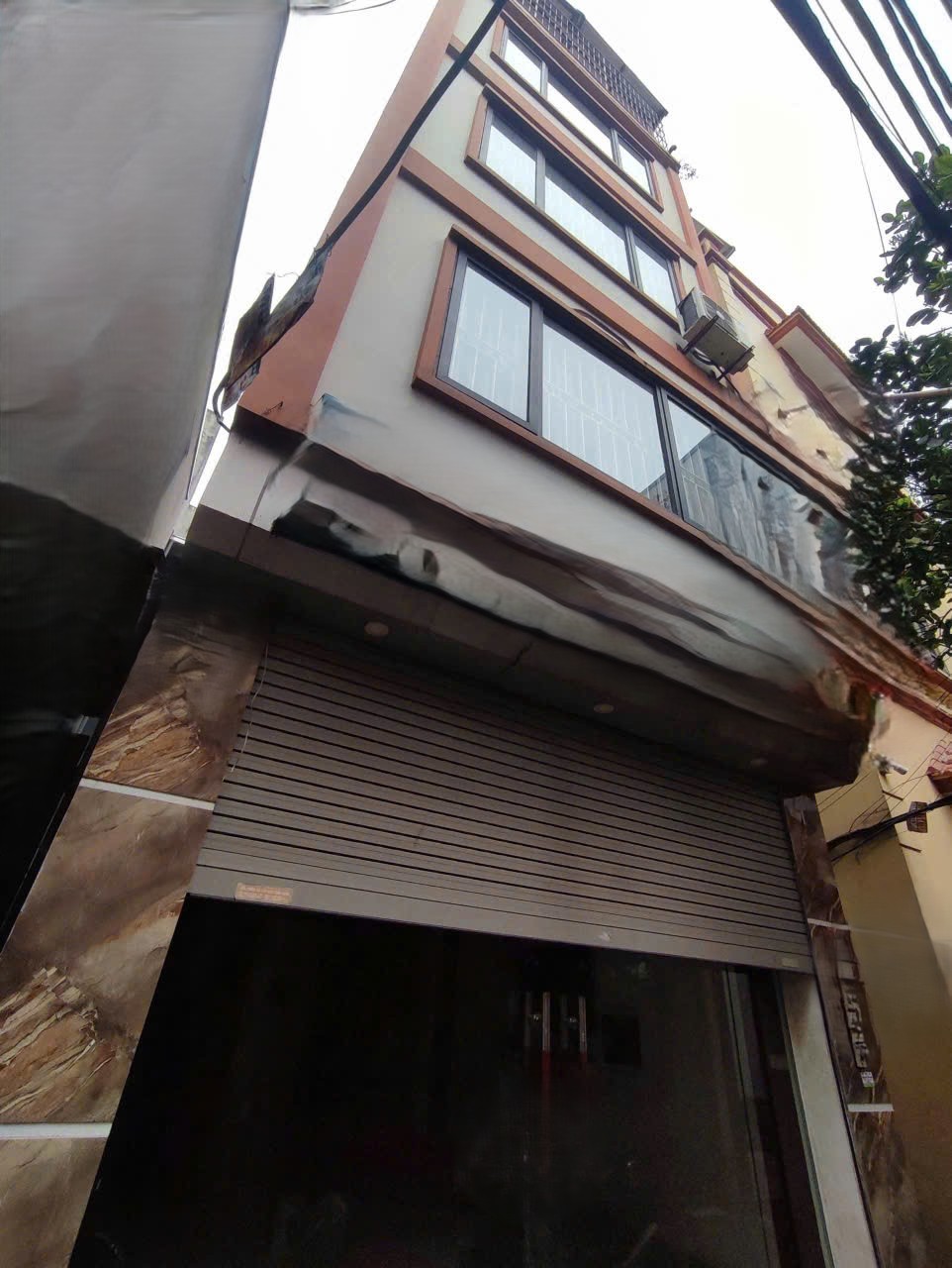  Cho thuê nhà Ngõ Tam Trinh, 5 tầng x 38m2, 3PN, 3 WC, 10 Triệu 