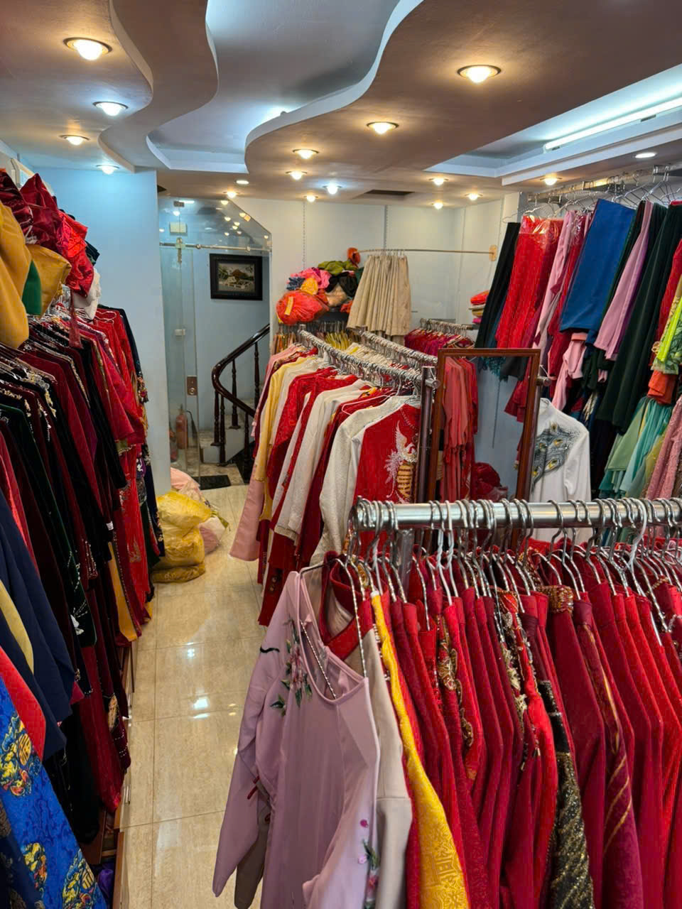  MẶT PHỐ LÔ GÓC - DÂN XÂY - 6 TẦNG - VỈA HÈ RỘNG - KINH DOANH ĐA NGHÀNH Kim Mã 30m, 24 tỷ Ba Đình 