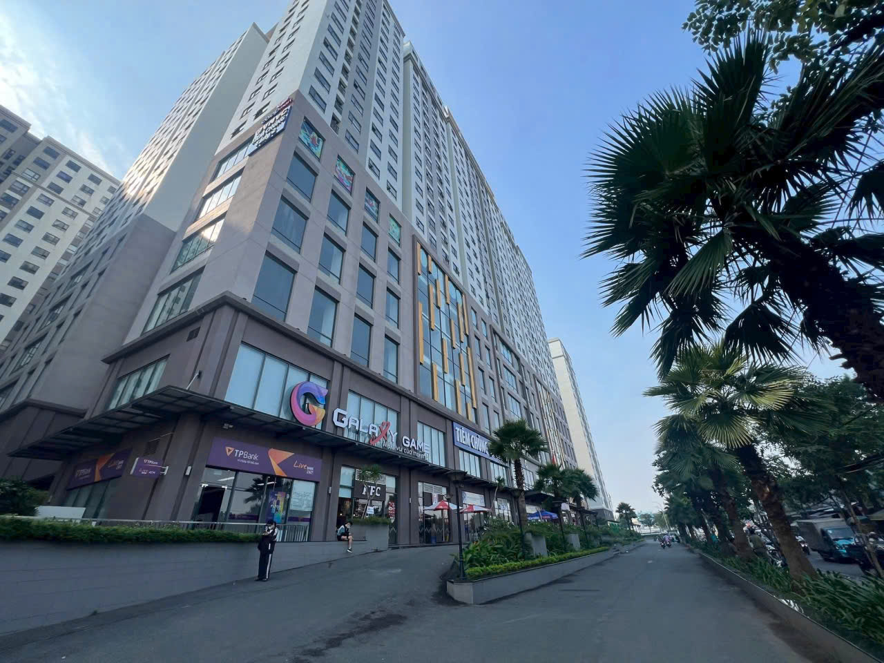  Bán căn hộ sổ hồng Green River quận 8, Hồ Chí Minh. Mặt tiền sông, 2-3PN giá từ 40tr/m2. 