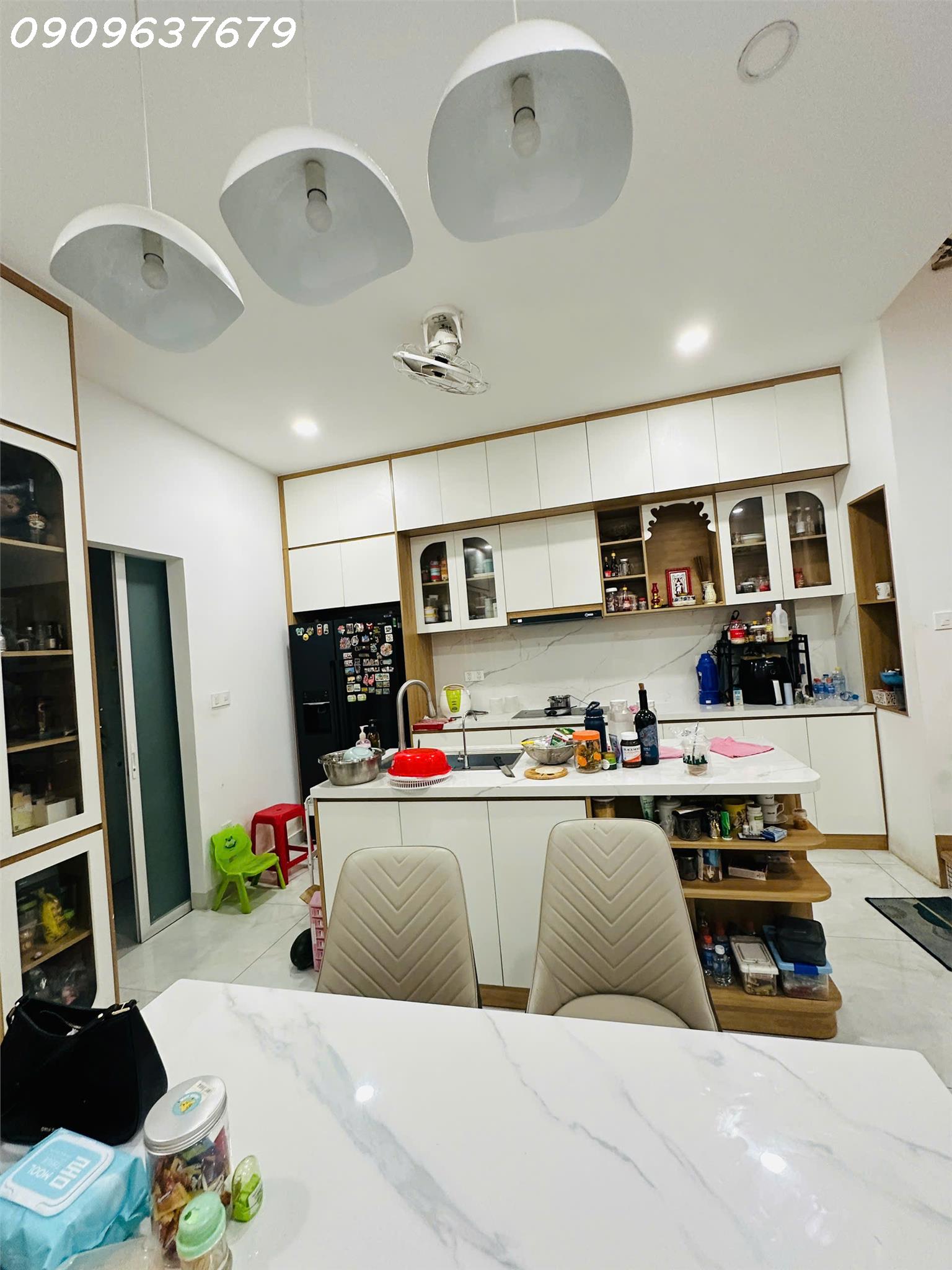  KHU VỰC HIẾM NHÀ BÁN- CÁCH MẶT TIỀN LÃNH BINH THĂNG CHỈ VÀI BƯỚC CHÂN- KẾ ĐƯỜNG 3/2 - XE HƠI NGỦ NGON TRONG NHÀ- CHỦ XÂY CỰC KỲ TÂM HUYẾT 