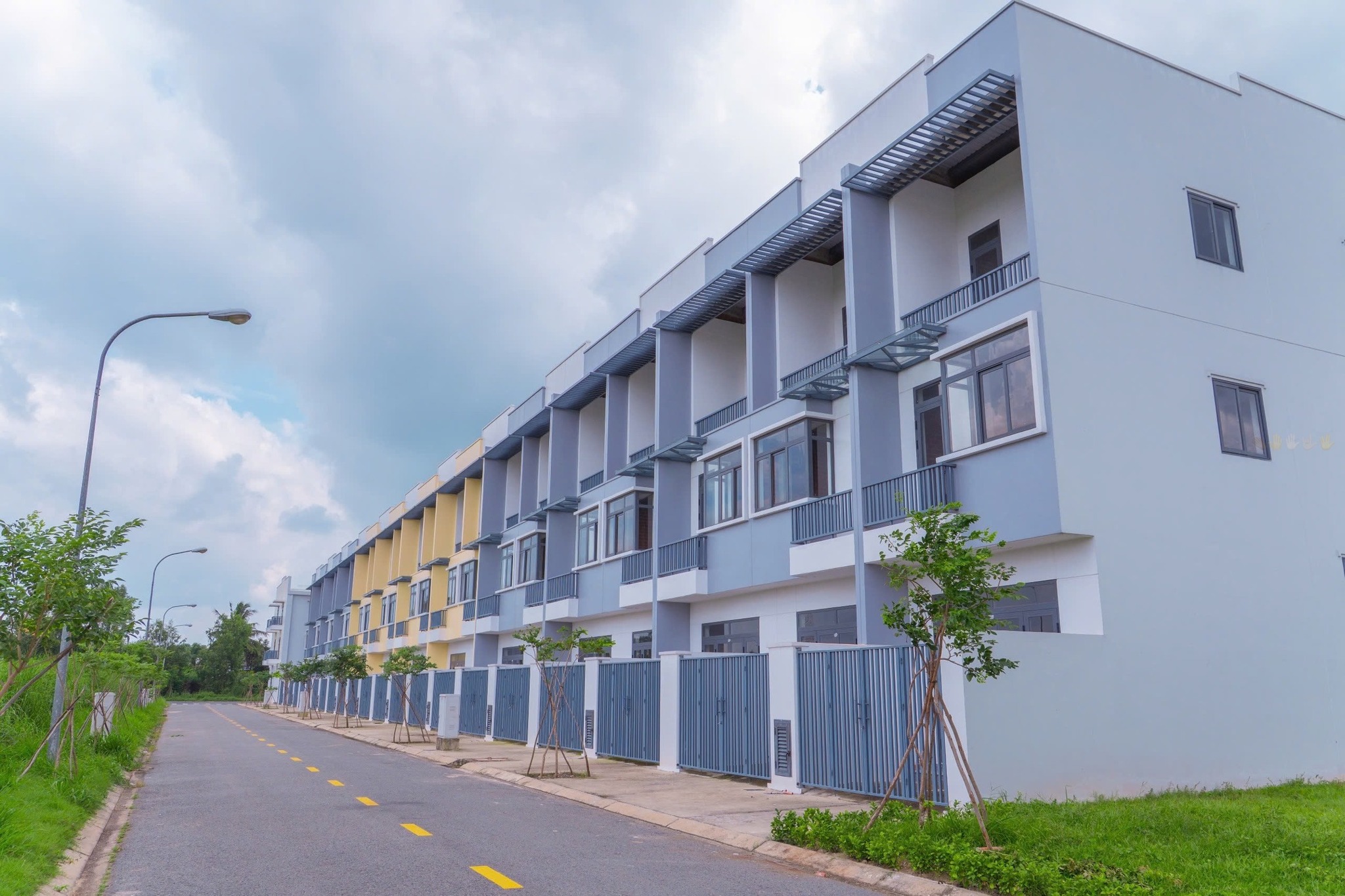  ĐỪNG LỠ – Chỉ 1,7 tỷ có ngay nhà phố sổ riêng ???? 