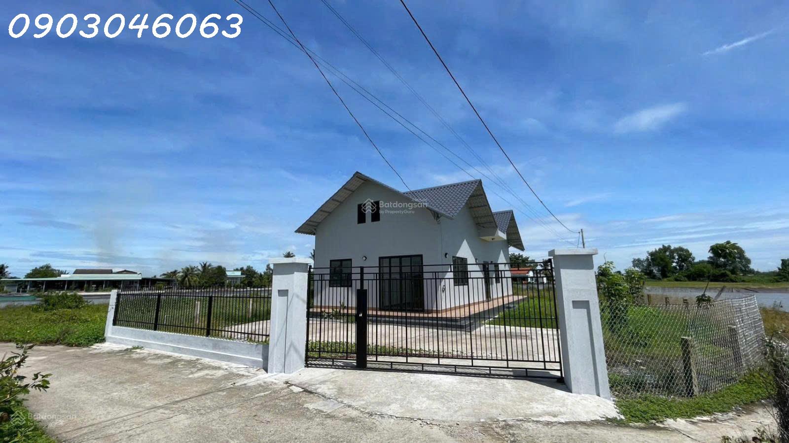  Mình chủ đất cần bán căn nhà vườn tổng diện tích 915m2, Tân Trụ, Long An, giá đầu tư 