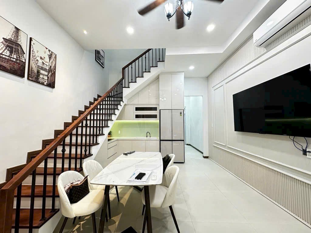  Bán nhà Phan Đình Phùng, P. Cầu Kiệu 4.4x14m, 2 tấm, 3pn, 2wc, 7.6 tỷ, TL 