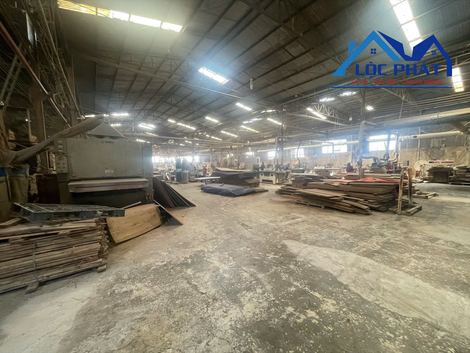  Bán xưởng gần 2500m2 TP Biên Hòa, Đồng Nai giá 30 tỷ 