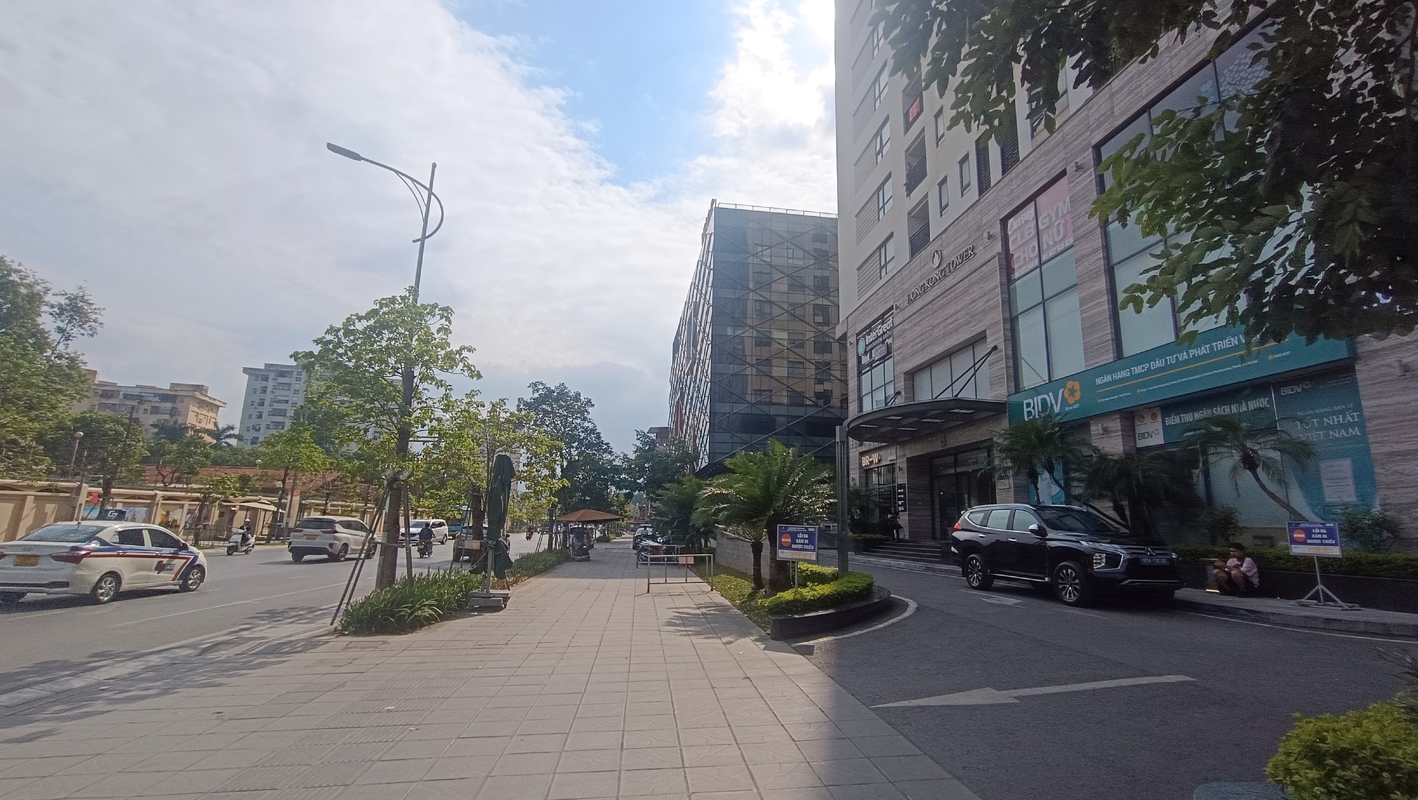  ????????Tòa HONGKONG Tower Huỳnh Thúc Kháng kéo dài 75m 2PN 2WC cực đẹp, 7.4 tỷ 