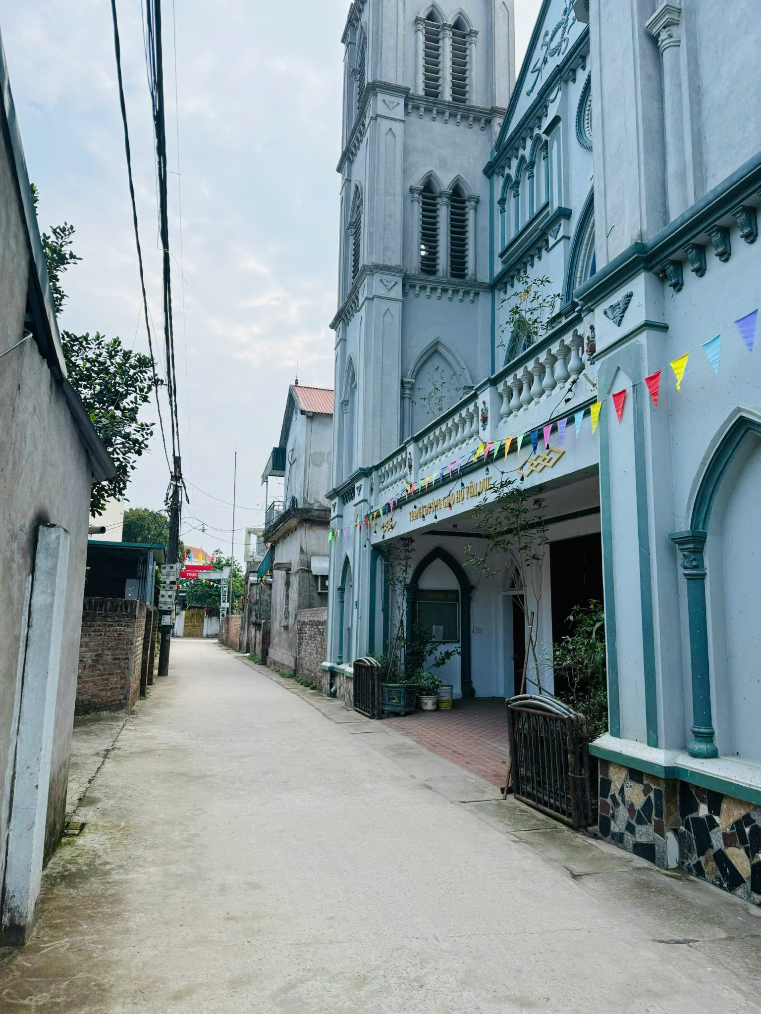  CC CẦN BÁN LÔ ĐÁT 55M HIỆP THẬN CÁCH ĐƯỜNG 32 CHỈ 50M .
Ô TÔ VÀO ĐẤT .DÂN CƯ ĐÔNG ĐÚC .
CÁCH CẦU PHÙNG .ĐAN PHƯỢNG. CHỈ 500M.
GÍA CHỈ HƠN 2X TỶ.
LH; 0964982442; 