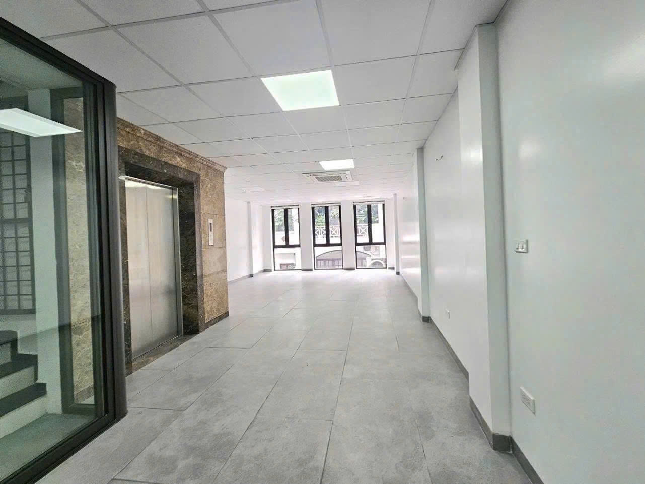  BÁN TOÀ NHÀ QUAN NHÂN, CẦU GIẤY - 60M² x 9T THANG MÁY CÓ HẦM - MT 5.4M - VỈA HÈ Ô TÔ TRÁNH - GIÁ 36.5 TỶ 