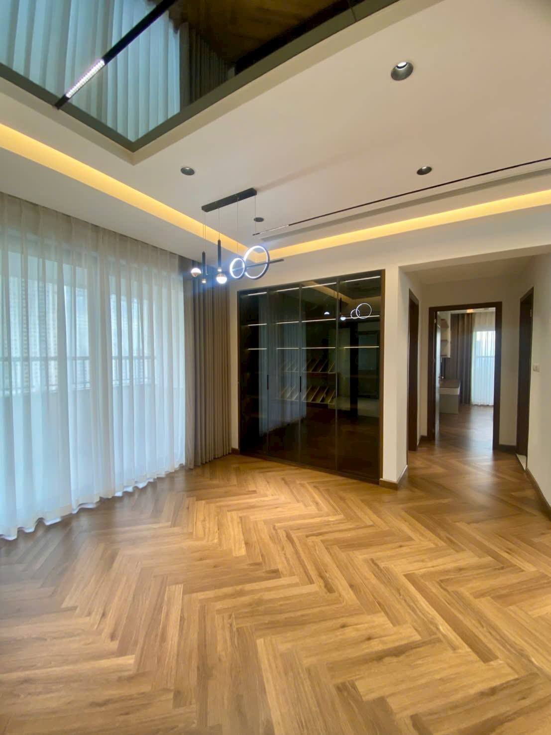  ????????Căn Góc CT2 Vimeco Nguyễn Chánh  182m, 4PN, 4WC, Siêu nội thất, 17.5 tỷ 