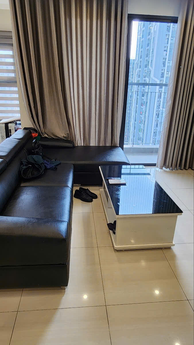  28.10.25 Cho thuê căn hộ 2 ngủ 2 WC căn góc thoáng, full nội thất tòa S2.03 Vinhomes Smart City giá chỉ 11 triệu 