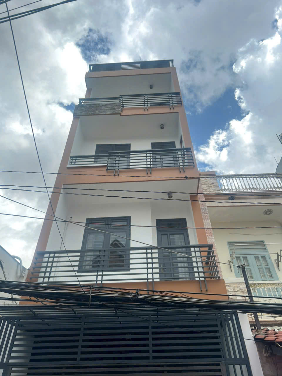  ????BÁN NHÀ ĐẸP 5 TẦNG BTCT – HẺM 6M THÔNG – GẦN ĐẦM SEN, Q.11 – DÒNG TIỀN 14TR/TH – CHỈ 9.7 TỶ TL CHỦ! . 