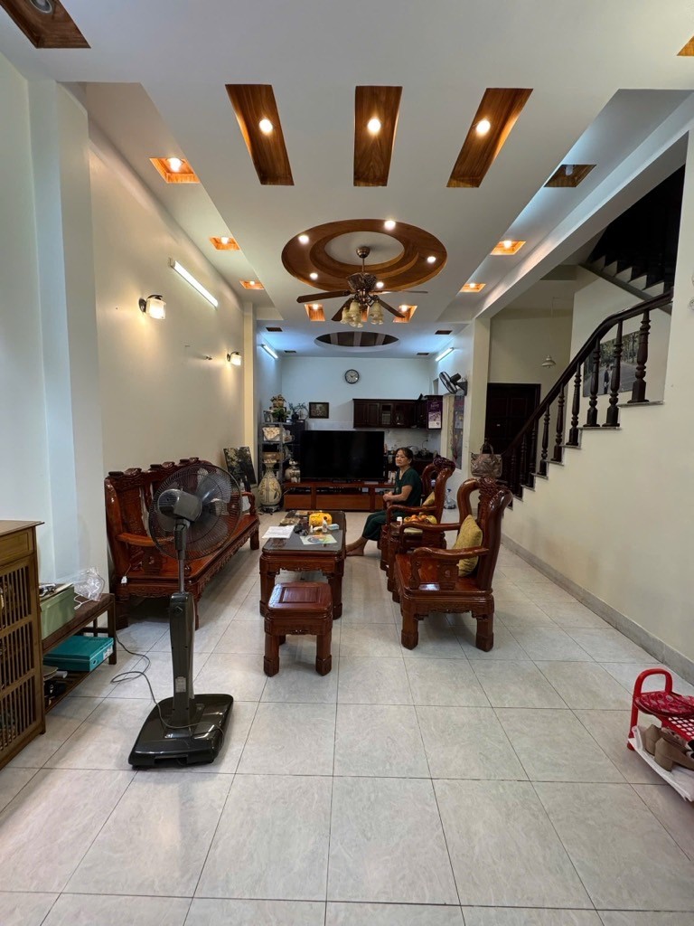  Bán nhà Lê Trọng Tấn, Thanh Xuân, phân lô, Ô tô, 70m2, 17.3 tỷ 