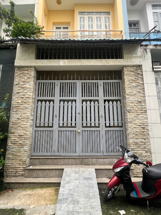  Nhà mới 4 tầng nở hậu MT đường số P4Q8. Giá 8.4 tỷ TL 