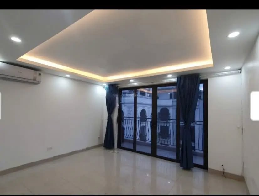  Mặt PhốTây Kết, thang máy  50m² x 5.5 tầng thông sàn, KD VP, Spa, Trung tâm dạy học 