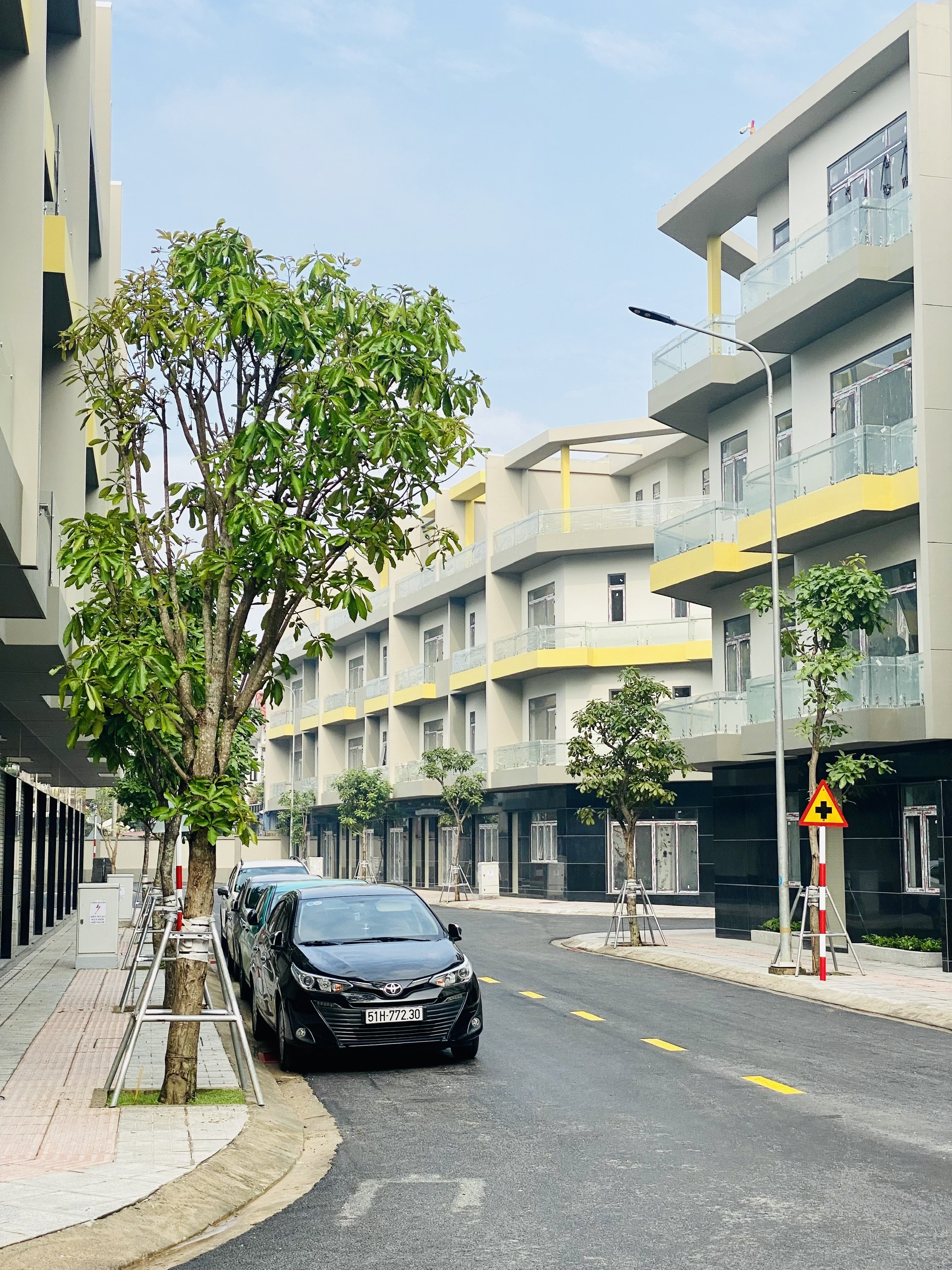  BÁN NHÀ PHỐ TRUNG TÂM CỦA TRUNG TÂM –  4 TẦNG, SHR, MẶT TIỀN 13M 