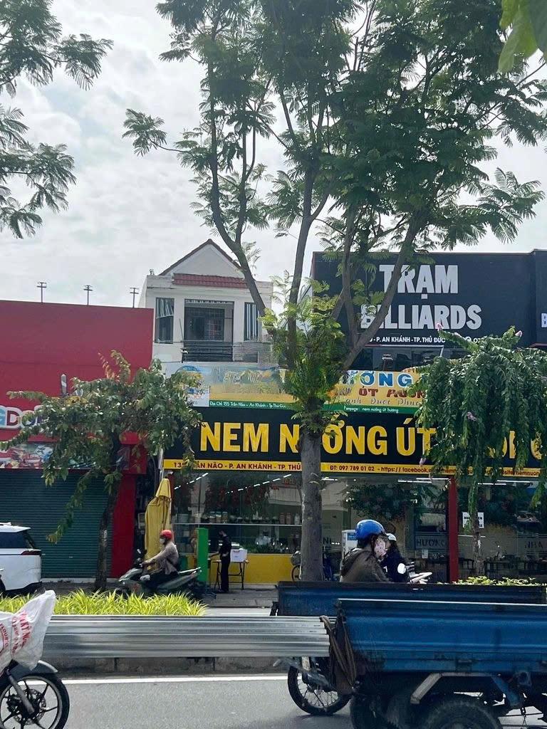  Bán nhà mặt phố Trần Não, An Khánh, Q.2: Vị trí vàng, diện tích 155m2, 3 tầng, 5PN, sổ hồng, giá hời 70 tỷ - Cơ hội an cư & đầu tư! 