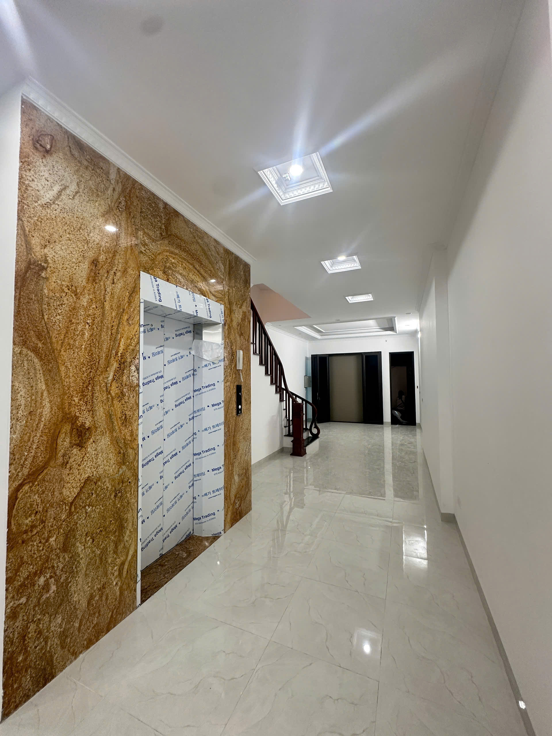  KHÔNG CÓ CĂN THỨ 2 - Vĩnh Ninh – Vĩnh Quỳnh – Thanh Trì, 66m² x 5 tầng thang máy, ô tô đỗ cửa, giá 8.5 tỷ 