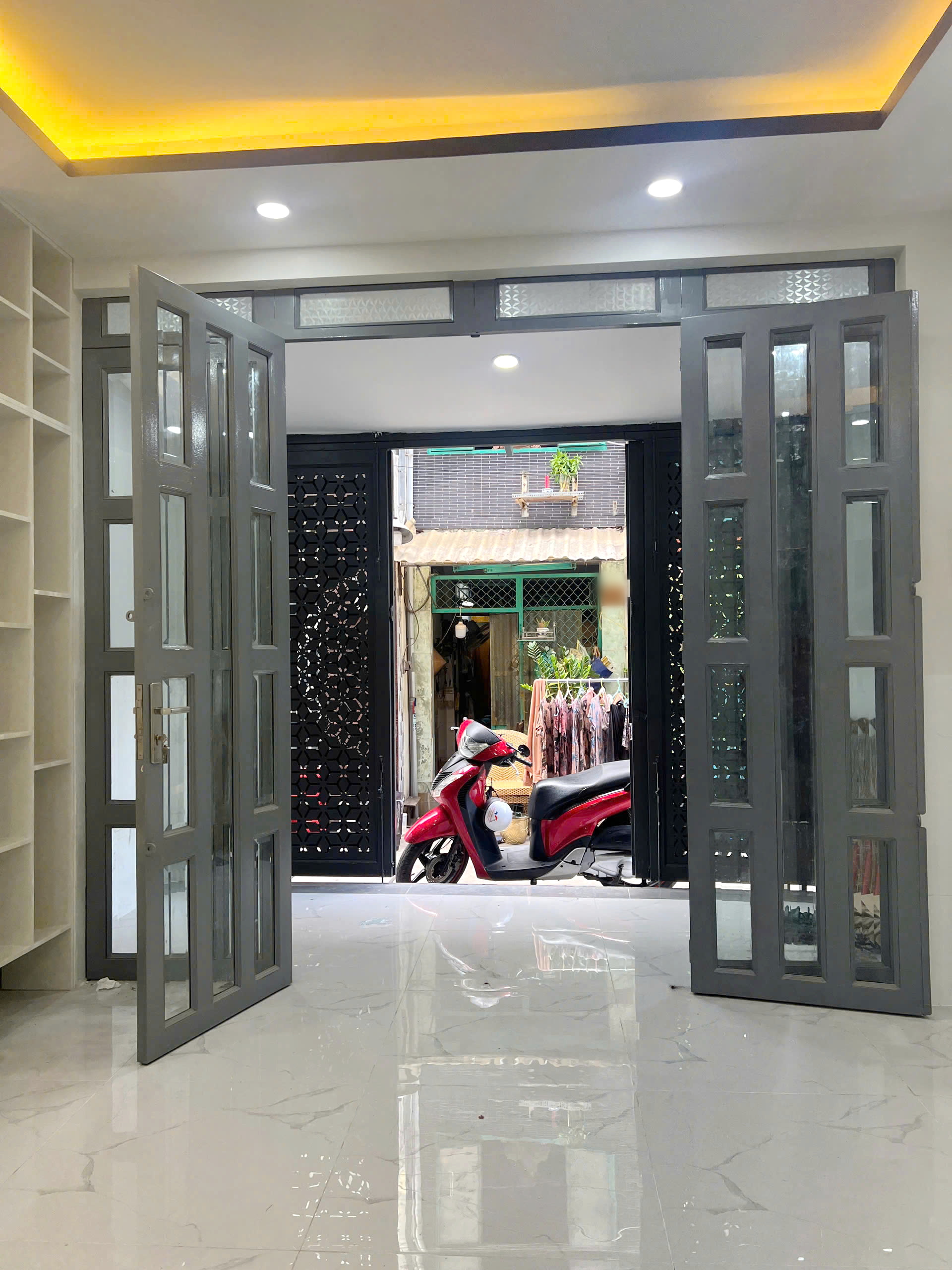  Nhà 4 tầng (4.2x12m) HXH tới nhà Âu Dương Lân, P3 Q8. Giá 6.6 tỷ 