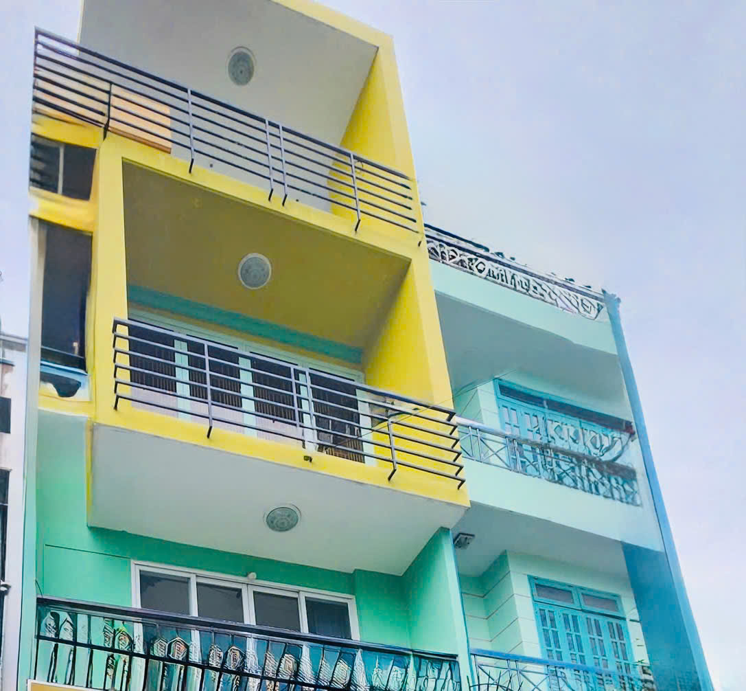  NHÀ ĐẸP VỊ THẾ ĐẸP GIÁ TỐT – LẠC LONG QUÂN, TÂN BÌNH – 65M² – 4 TẦNG – ĐƯỜNG NHỰA 7M. 