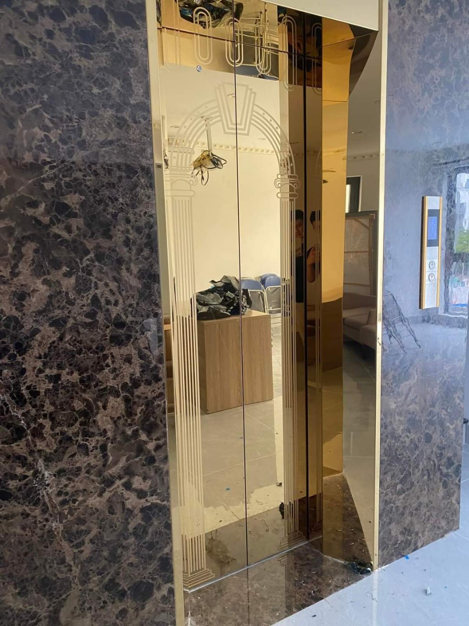  Tôi cho thuê Nhà căn góc, mới ,vỉa hè, 117m2- 4T, Trần Nhân Tông_45 Tr 