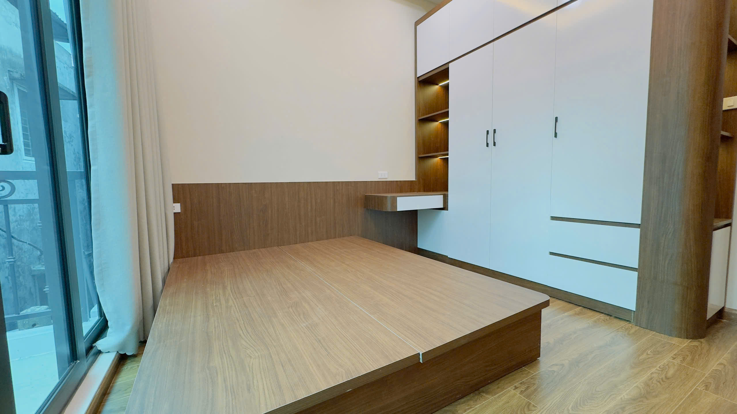  BÁN CĂN HỘ DÒNG TIỀN 7 TẦNG THANG MÁY TẠI LINH QUANG ĐỐNG ĐA LÔ GÓC CHỈ 11,8 TỶ CTL 