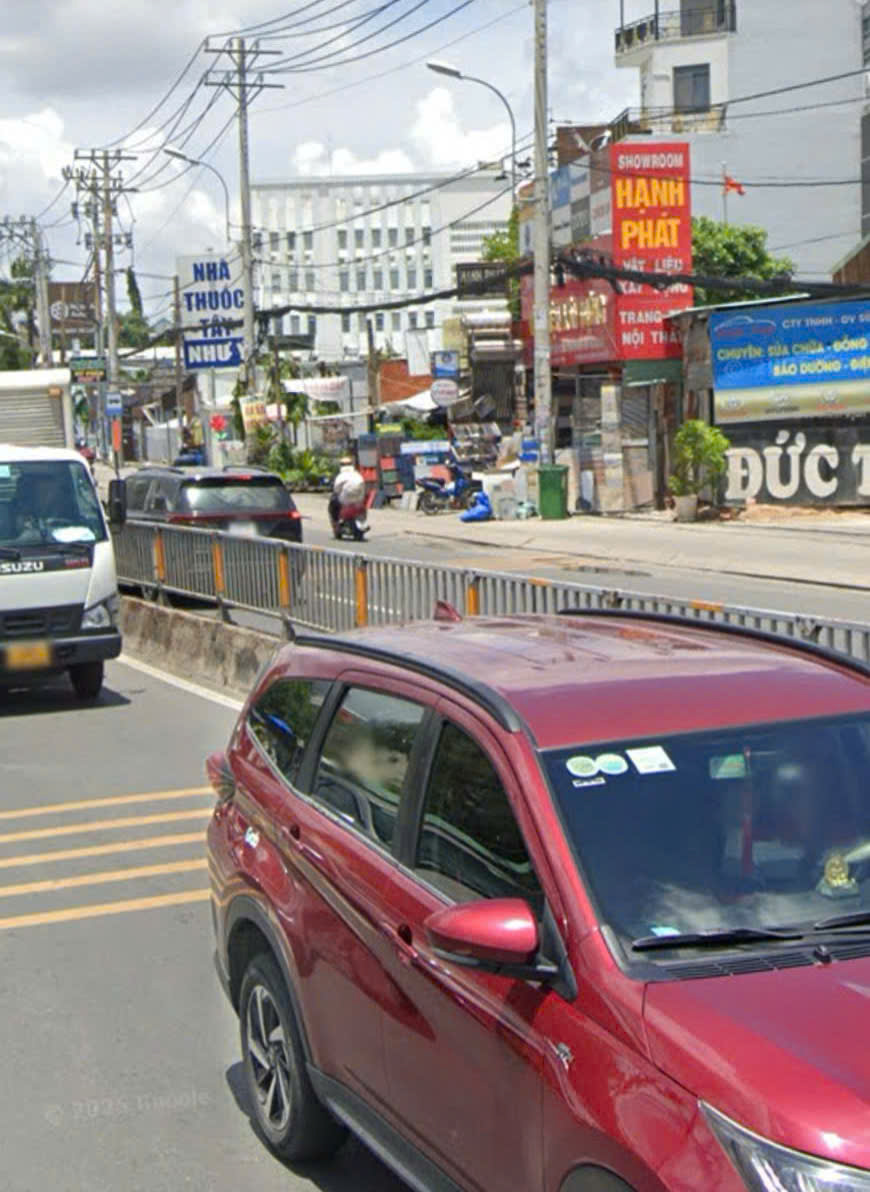  Bán nhà mặt tiền 12x35m giá 52 tỷ Đường Quốc Lộ 13, Thủ Đức 