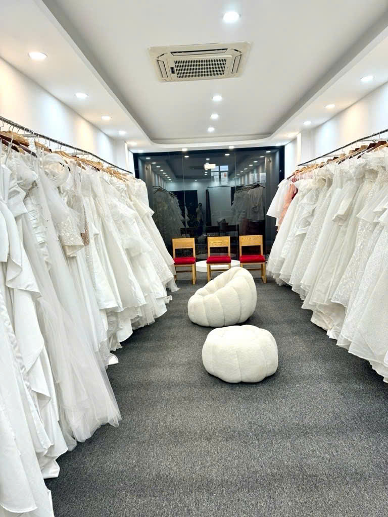  GIẢM SỐC 10 TỶ - CHỦ CỰC THIỆN CHÍ - NGÃ 6 XÃ ĐÀN - VỈA HÈ ĐÁ BÓNG - SỔ VUÔNG ĐÉT 