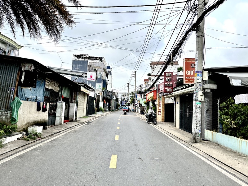  Bán nhà mặt tiền 10x40m nở hậu 25m giá 41 tỷ Đường Nguyễn Hữu Cầu 