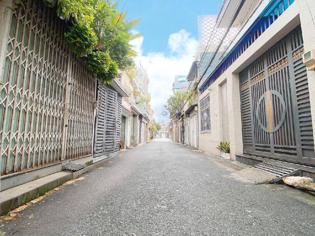  Nhà đẹp ở ngay, 2 Tầng hẻm 6m đường NGUYỄN THỊ KIỂU, Diện tích 60m2 (4 x 15), gần hãng Bia Tiger, giáp Gò Vấp. 