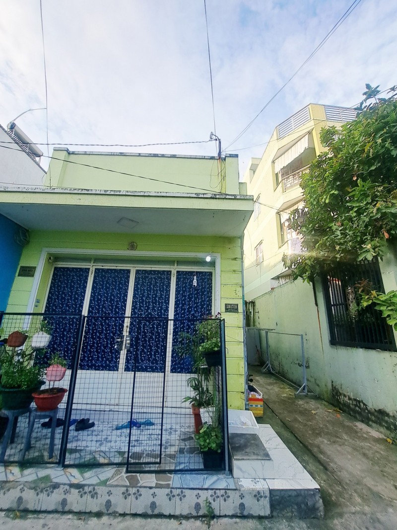  Chỉ 4,444 Tỷ 2Tầng –53m² (4.2x13) –Tỉnh Lộ 10 Khu Tên Lửa 3PN Aeon BT 