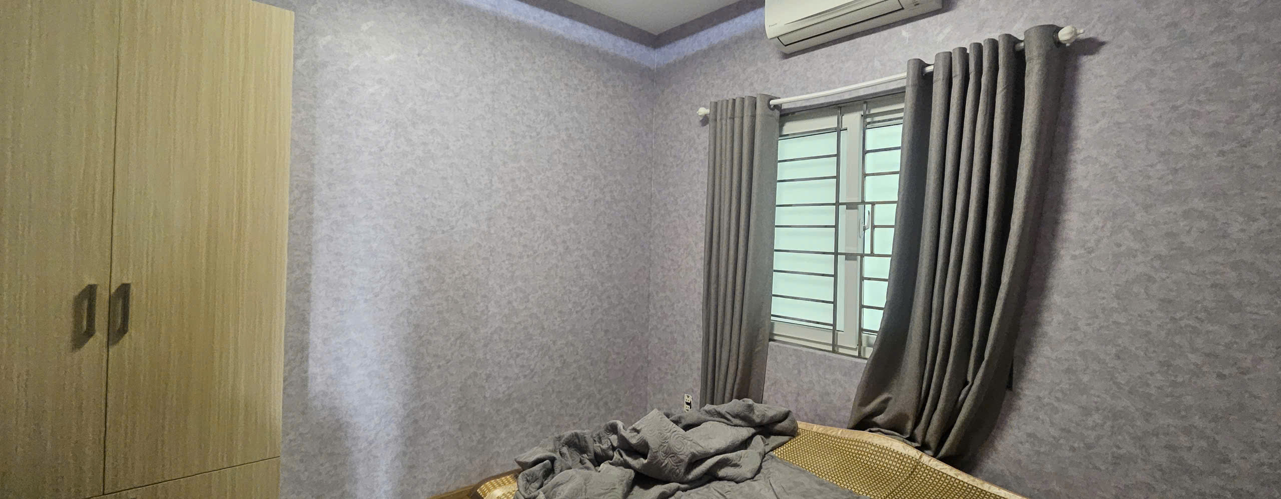  BÁN CĂN HỘ MƯỜNG THANH VIỄN TRIỀU – VIEW BIỂN HÒN CHỒNG  Vị trí: Dự án Mường Thanh Viễn Triều, Hòn Chồng – Nha Trang
 Diện tích: 70,56 m²
 Thiết kế: 3 phòng ngủ, 2 vệ sinh
 Hướng: Đông Nam – view biển cực đẹp, thoáng mát quanh năm

 Giá bán: 4 tỷ 8 ( 