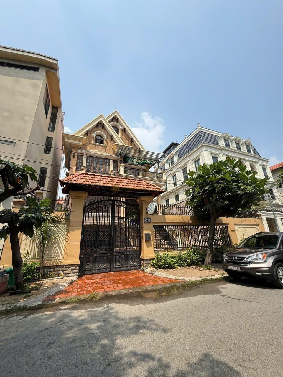  bán căn biệt thự  khu 204 Nguyễn Văn Hưởng, Phường Thảo Điền, Quận 2 