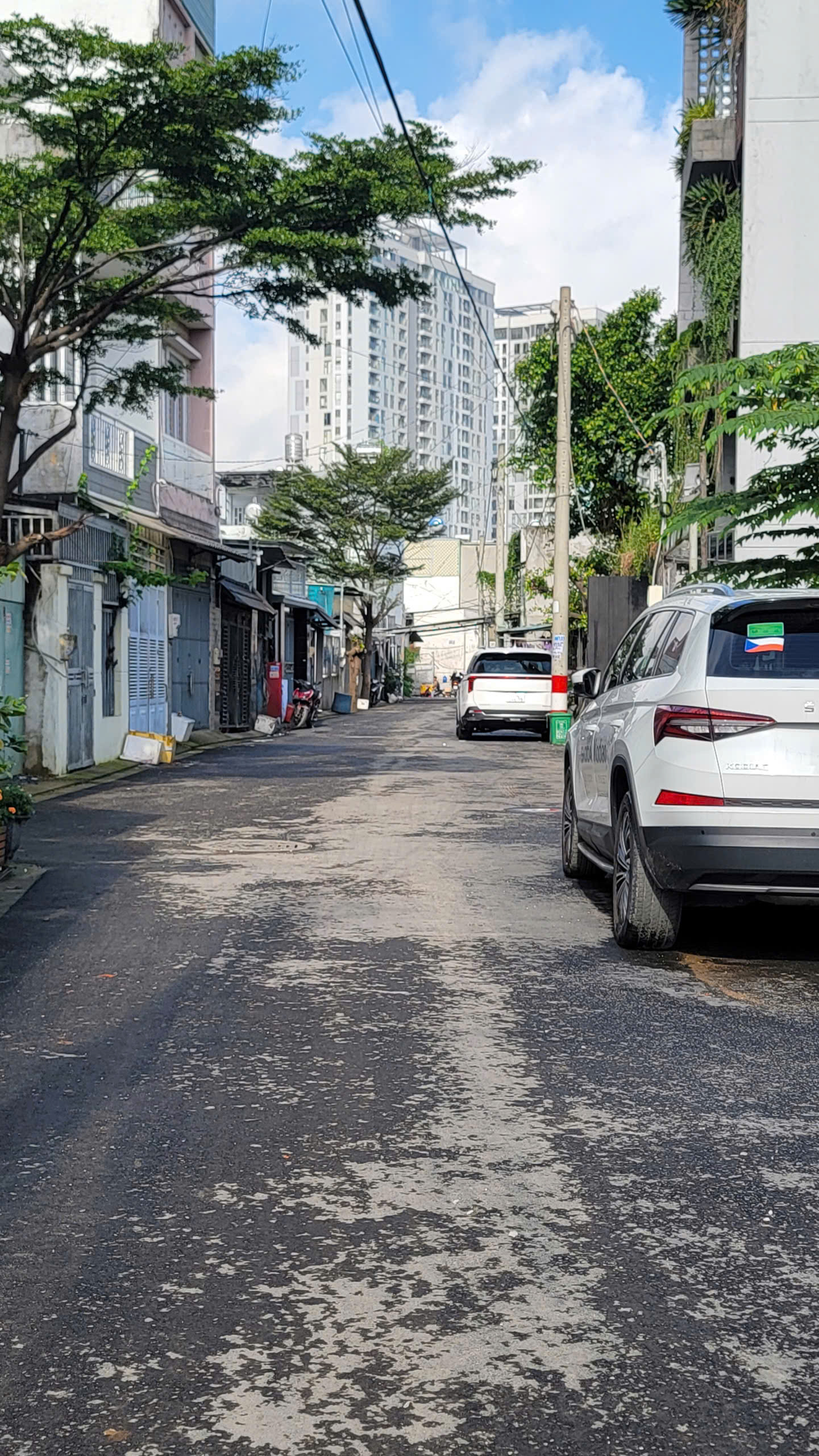  6 LÔ ĐẤT LIỀN KỀ – ĐỐI DIỆN KĐT VẠN PHÚC 