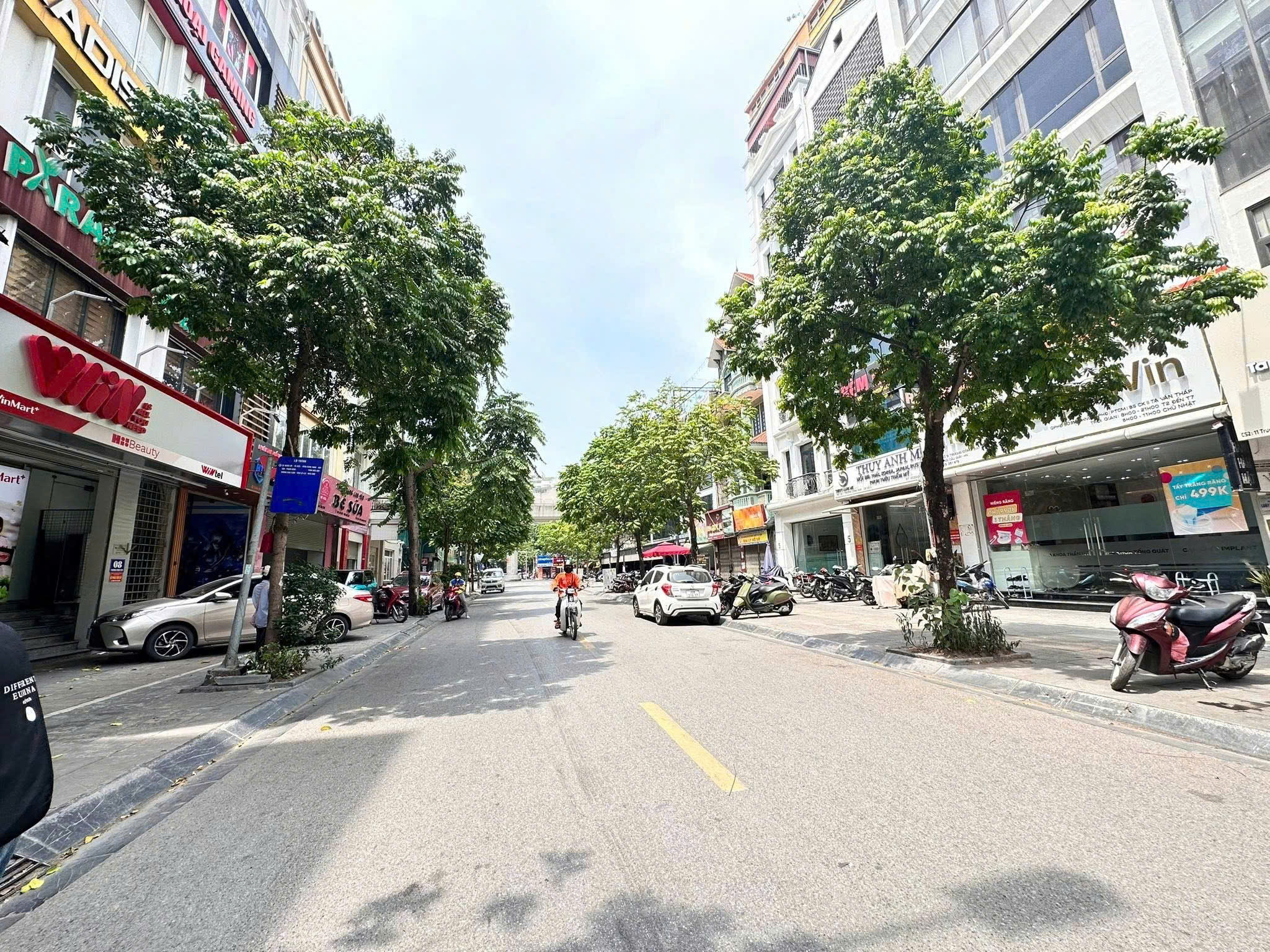  BÁN NHÀ 7 TẦNG THANG MÁY MẶT PHỐ TRƯƠNG CÔNG GIAI, CẦU GIẤY  – VỈA HÈ RỘNG – KINH DOANH SẦM UẤT 