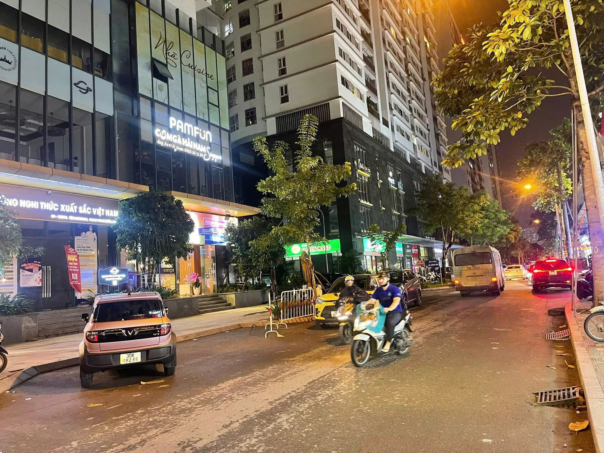  SHOPHOUSE NGOẠI GIAO ĐOÀN – 2 MẶT TIỀN – KINH DOANH SẦM UẤT – DÂN TRÍ CAO 