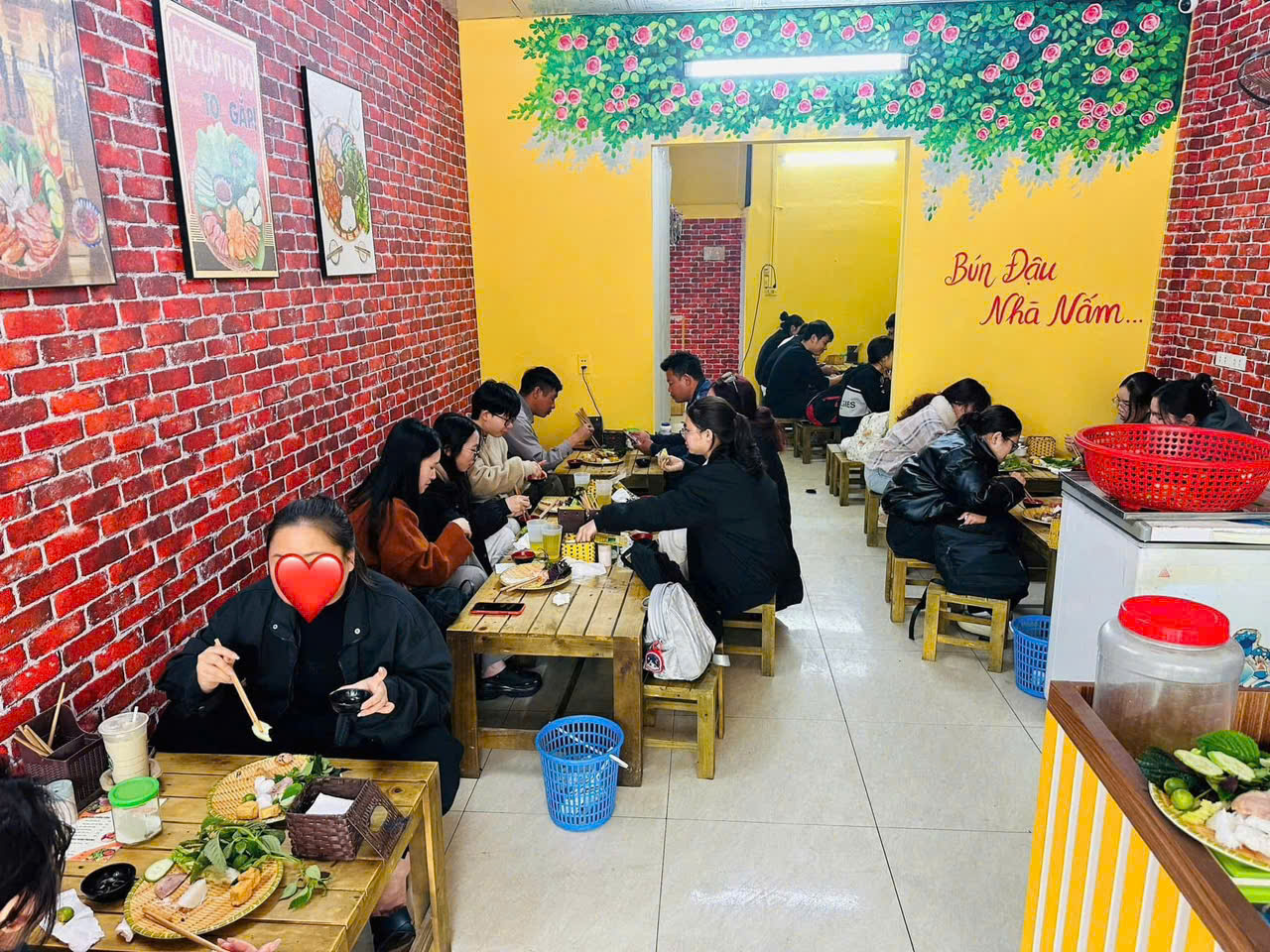  SANG NHƯỢNG QUÁN NEM NƯỚNG & BÚN ĐẬU – P. ĐÔNG NGẠC, BẮC TỪ LIÊM , HÀ NỘI 