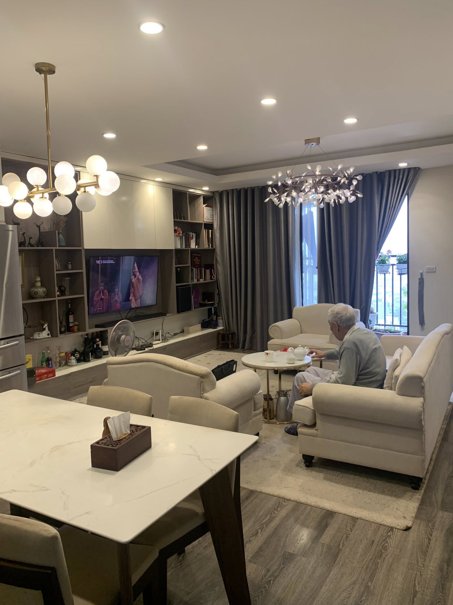  ????CC cao cấp Hong Kong Tower Huỳnh Thúc Kháng 94m 2PN Nội thất hiện đại, 11.5 tỷ 