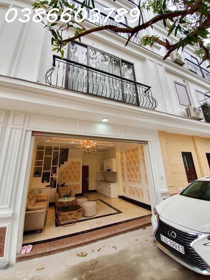  32M² – NGÕ 206 CỔ LINH (ĐÀM QUANG TRUNG) – MẶT TIỀN 4.9M – 5 TẦNG – Ô TÔ ĐỖ CỬA – GẦN CẦU VĨNH TUY, AEON MALL – GIÁ 7.95 TỶ 