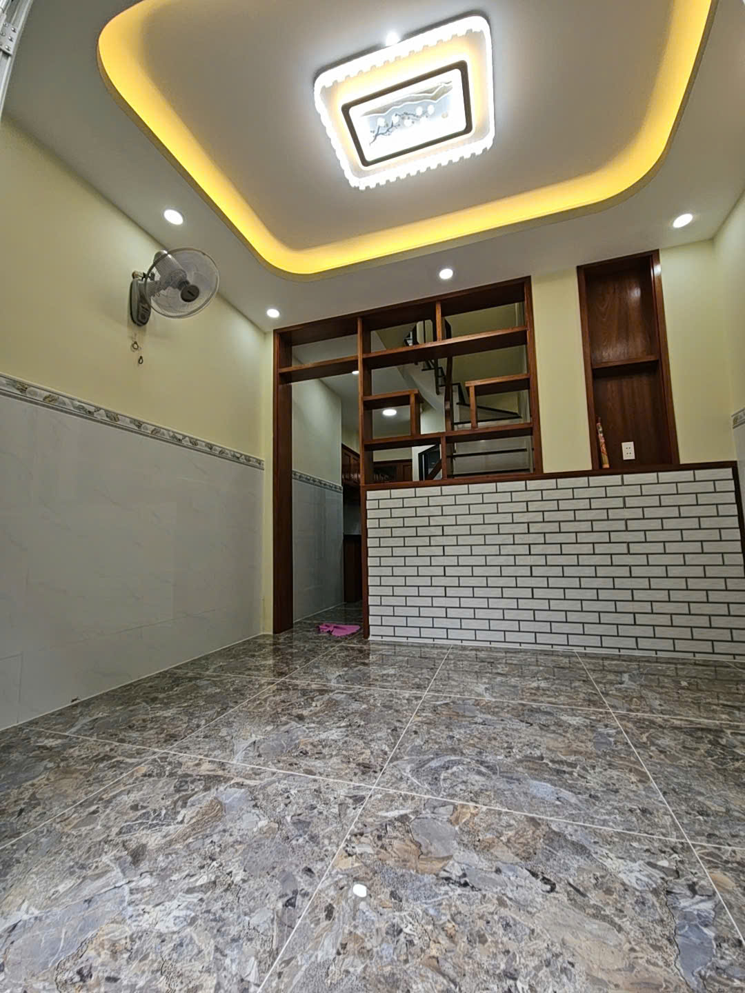  NGAY CÁCH MẶT TIỀN KHÁNH HỘI 

VĨNH HỘI Q4 CÓ  15M CÓ 5 TÊ - 4 TẤM 