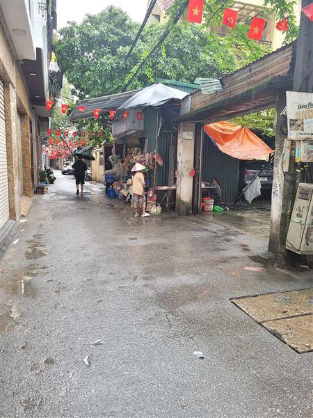  VỊ TRÍ ĐẸP - GẦN PHỐ - LÔ GÓC - NHÀ NỞ HẬU LỘC LÁ  - XÂY CĂN HỘ KD CHO THUÊ. – 3 TẦNG – 65M2. 