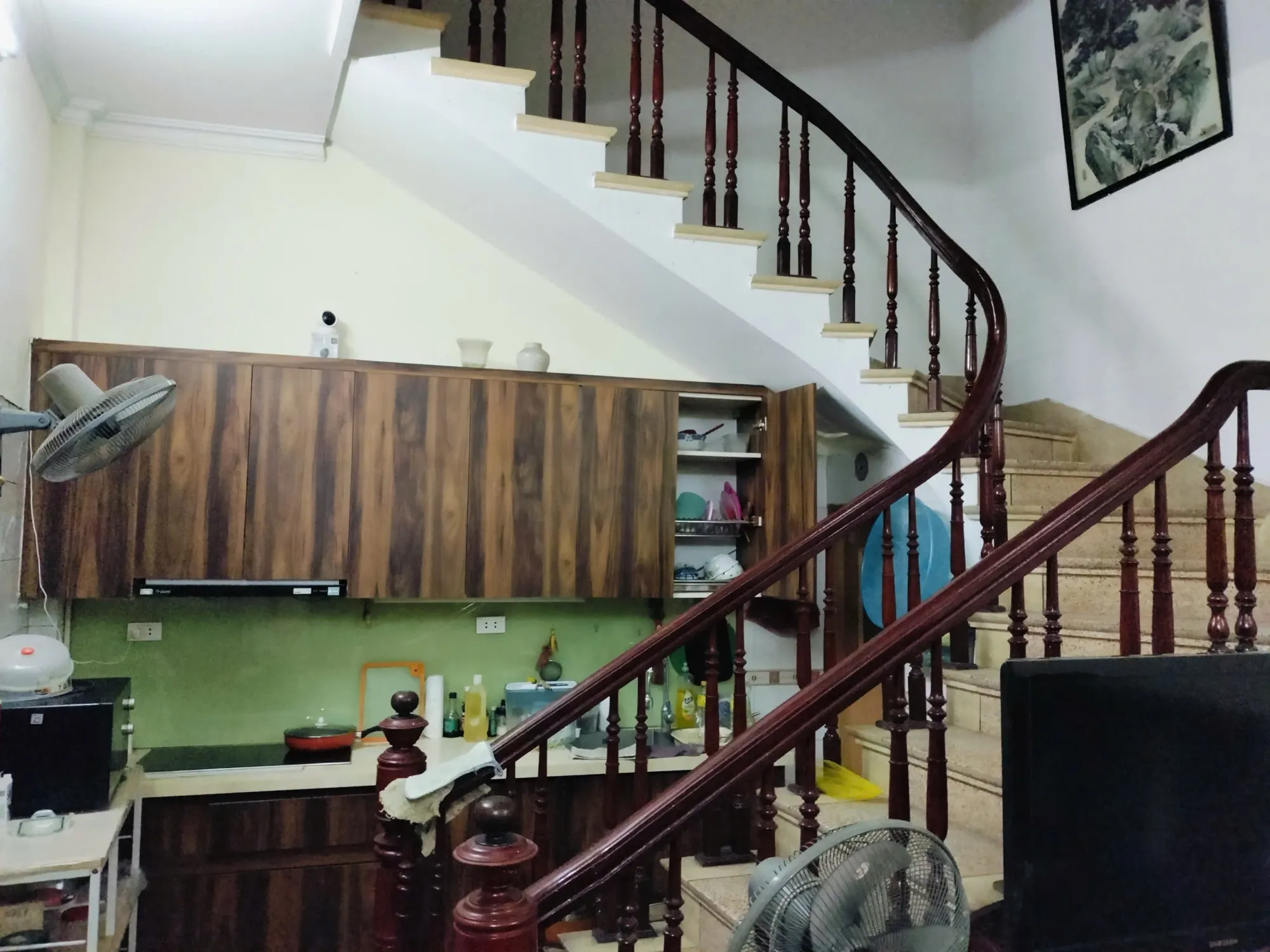  Bán Nhà Kim Mã 31m2. 5 tầng. mặt tiền 3.51m. giá 8.1 Tỷ Ba Đình Hà Nội 