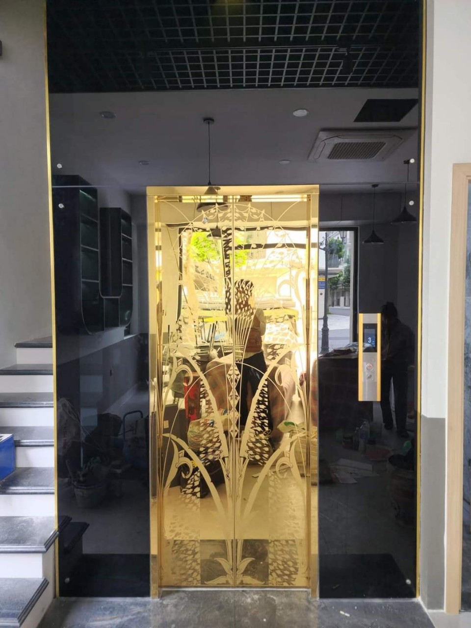  Nhà tôi cho thuê Nhà căn góc, mới, Thái Thịnh; vỉa hè 104m2* 4T- 31 Tr 