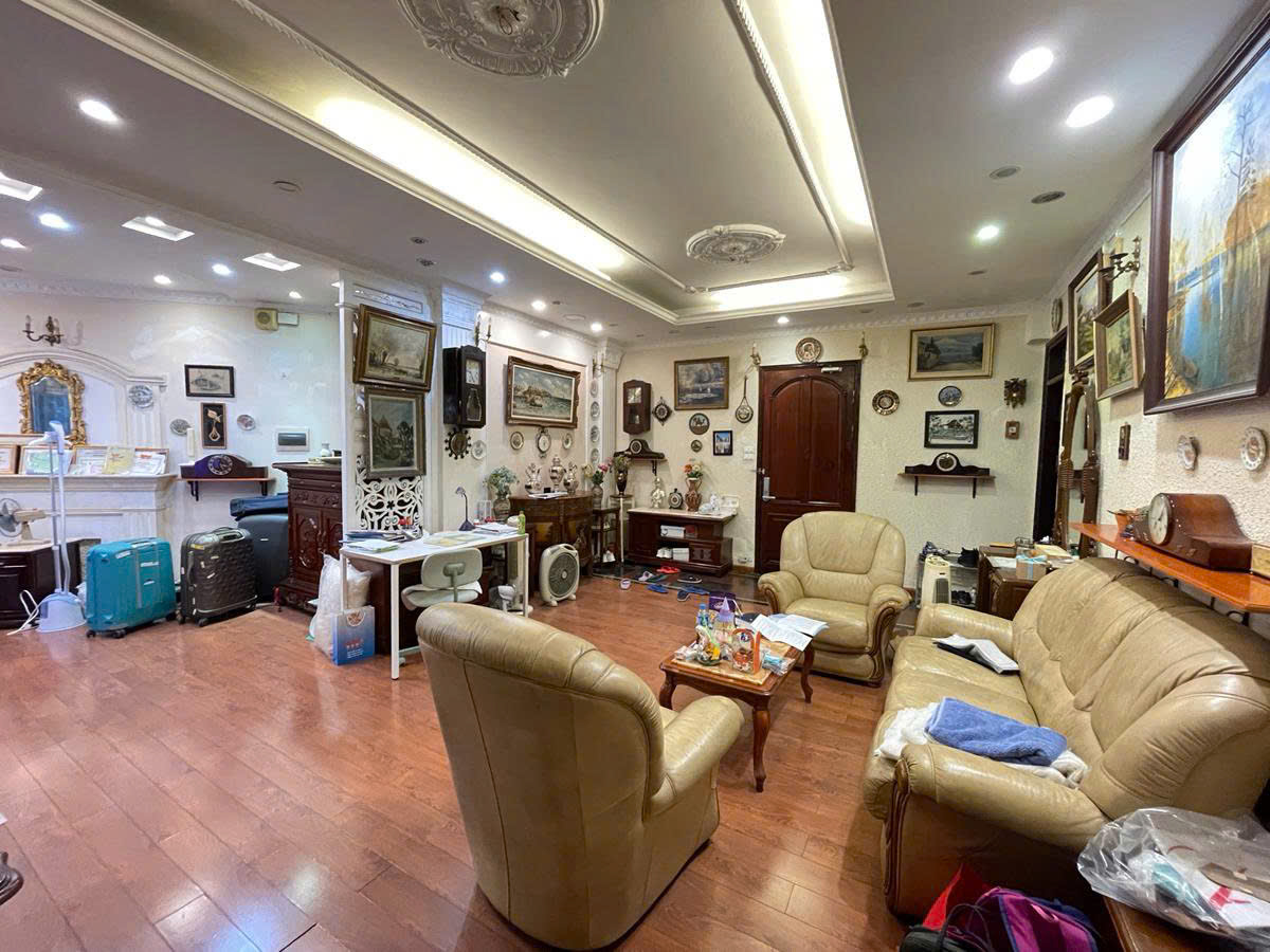  04.11.25 Bán 3 ngủ Trung Hòa Nhân Chính - Hoàng Đạo Thúy, dt120m2, full đồ, giá rẻ nhất quả đất 10,7 tỷ 