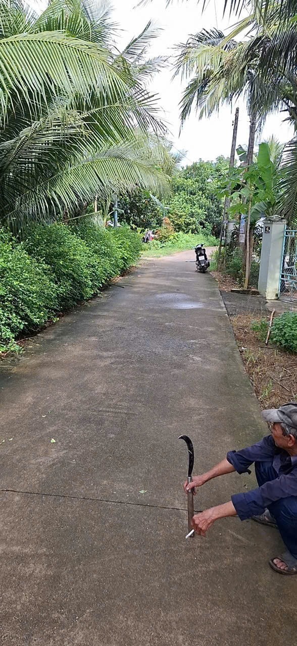  BÁN ĐẤT ĐẸP XÃ DIÊN PHƯỚC – HUYỆN DIÊN KHÁNH 
 Diện tích : 100m2 ngang 5,5m GIÁ 800 TR Số chứng chỉ: đang đợi cấp chứng chỉ mới , số chứng nhận: MG 25- 625 