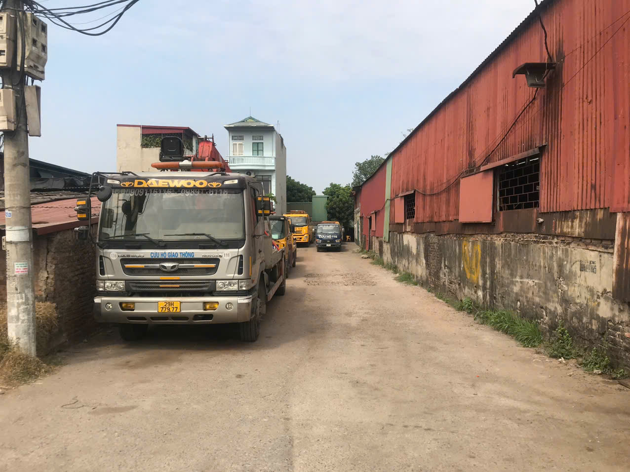  Cho thuê 230m² đất mặt đường vành đai 3,Yên Sở,Hoàng Mai hợp kd ,mở xưởng,kho bãi 