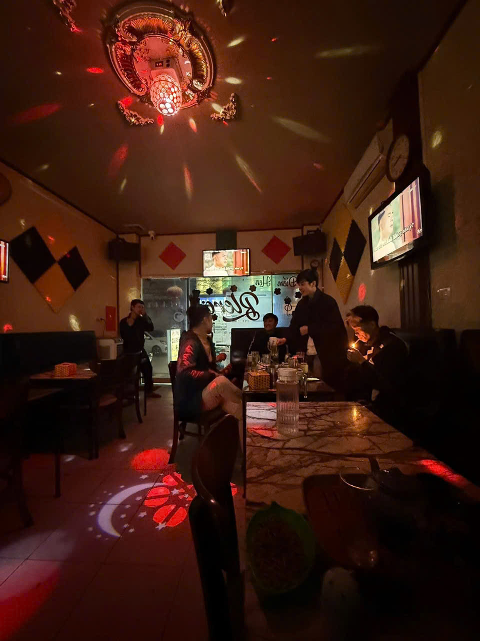  SANG NHƯỢNG QUÁN CAFE HÁT CHO NHAU NGHE – TÂN MỸ, GẦN SVĐ MỸ ĐÌNH  HN 