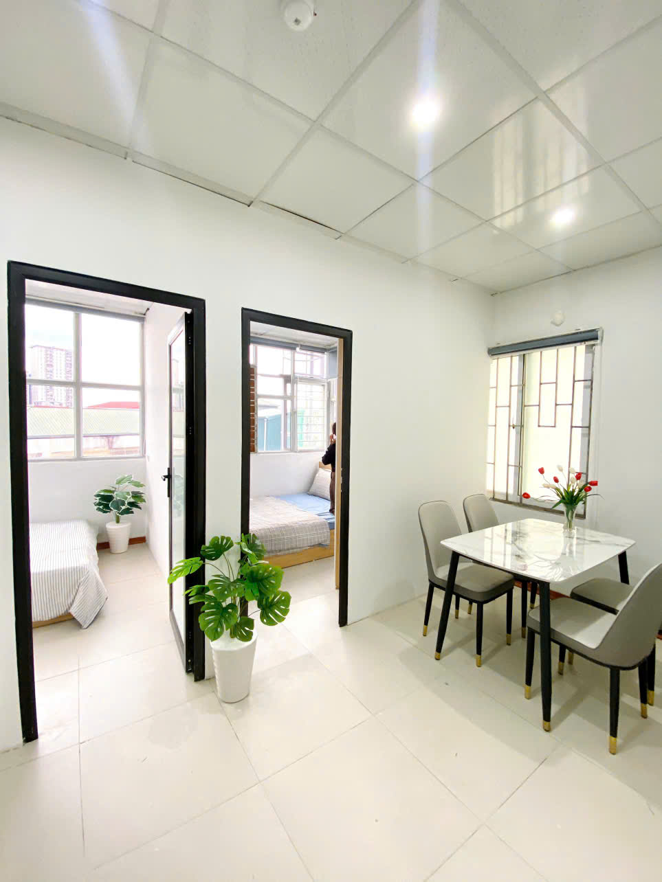  Cho thuê căn 2PN 1PK cực đẹp Full đồ thoáng sáng tại Ngõ 105 Láng Hạ, Đống Đa 