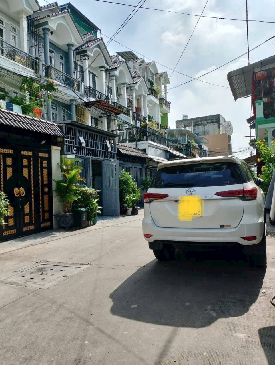  GẤP BÁN Nhà xinh Thạnh Lộc 19, Q.12: 76m2, 3 tầng, 4PN, sổ hồng trao tay, giá tốt nhất khu vực chỉ 5.x tỷ - Gọi ngay 0918377255! 